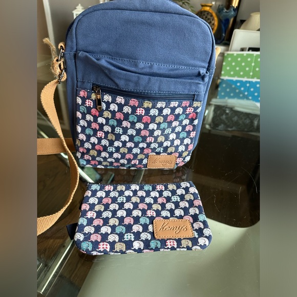 Kemy's • Crossbody Purse Handbag Bag Elephant Print • baby Blue new - Picture 6 of 10